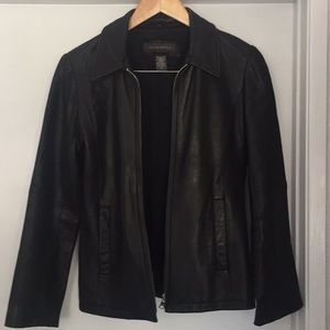 Classic Women’s Banana Republic Leather Jacket: XS